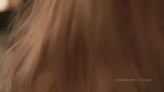 _2strangers about 3 minutes into her 15 Oct show