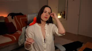 _blackbee_ about 5 minutes into her 9 Oct show