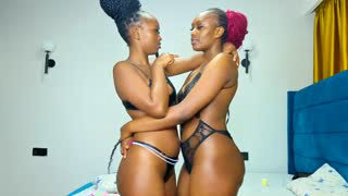 _latoyah about 16 minutes into her 23 Oct show