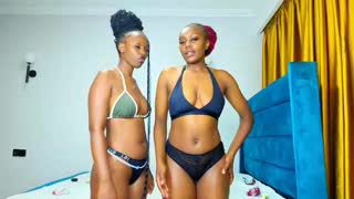 _latoyah about 4 minutes into her 25 Oct show