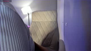 akura_01 about 2 minutes into her 5 Oct show