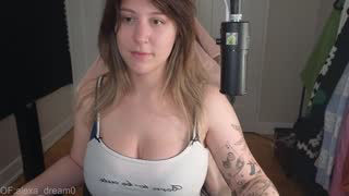 alexa_dream about 8 minutes into her 11 Oct show