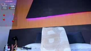 alexia__cox about 203 minutes into her 25 Oct show