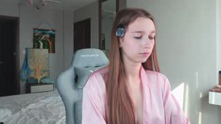 alisaa_01 about 3 minutes into her 15 Oct show