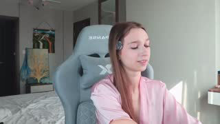 alisaa_01 about 5 minutes into her 15 Oct show