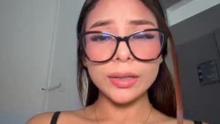 amira_cute2 about 14 minutes into their 26 Oct show