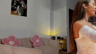 anyarayne about 5 minutes into her 13 Oct show