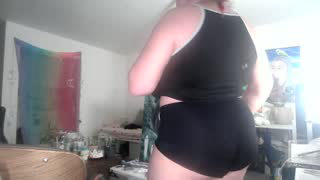 arabbustybeauty about 9 minutes into her 24 Oct show