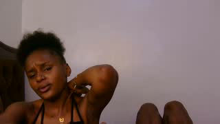 ashrine_ about 11 minutes into her 24 Oct show