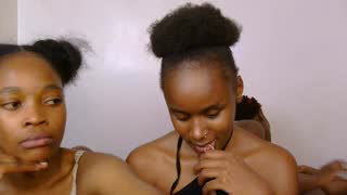 ashrine_ about 9 minutes into her 28 Oct show
