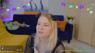 asiri_ocean about 8 minutes into her 12 Oct show
