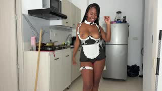 assblackhott about 1 minute into her 22 Oct show