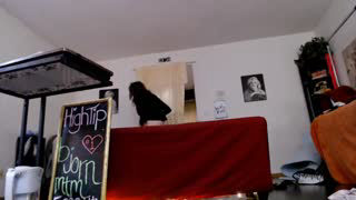 bombshellbaeby about 2 minutes into her 23 Oct show