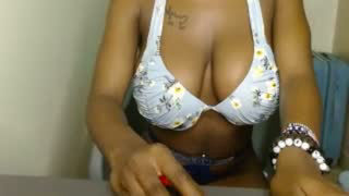 boobie_snack1 about 10 minutes into her 31 Oct show