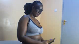BummyVee02 about 1 minute into her 22 Oct show
