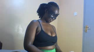 BummyVee02 about 12 minutes into her 23 Oct show