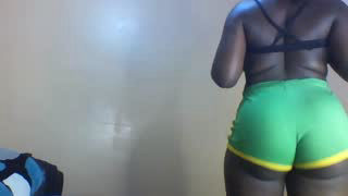 BummyVee02 about 1 minute into her 23 Oct show