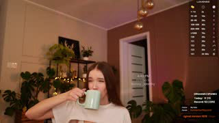 bunny_marthy about 8 minutes into her 9 Oct show