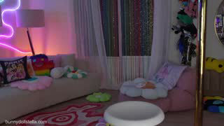bunnydollstella about 1 minute into her 23 Oct show