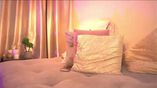 chloe_cherry21 about 7 minutes into her 22 Oct show
