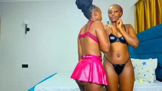 chocolate_river about 2 minutes into her 24 Oct show