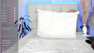 danirouse_ about 10 minutes into her 22 Oct show