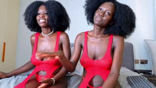 dark_chocolate_barbie about 20 minutes into her 25 Oct show