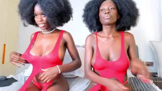 dark_chocolate_barbie about 14 minutes into her 25 Oct show