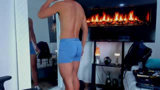 david_johnson372 about 16 minutes into his 24 Oct show