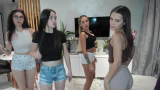 dirtygirls99 about 17 minutes into her 7 Oct show