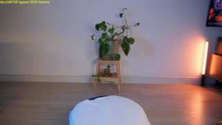 doubedeesarai about 7 minutes into her 23 Oct show