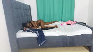ebony_arya about 3 minutes into their 25 Oct show
