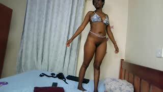ebony_slut69 about 55 minutes into her 25 Oct show