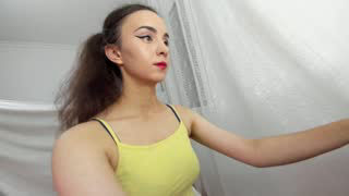 ehotlovea about 2 minutes into her 7 Oct show