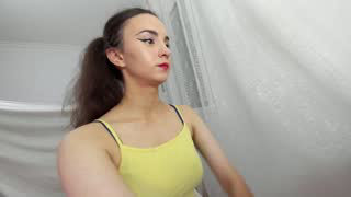 ehotlovea about 11 minutes into her 7 Oct show