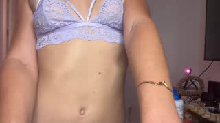 eliannalol4 about 13 minutes into her 22 Oct show