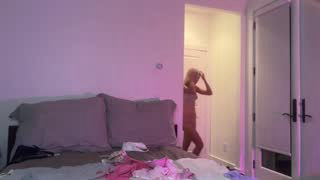 eliannalol4 about 5 minutes into her 22 Oct show