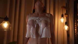 emyii about 17 minutes into her 9 Oct show