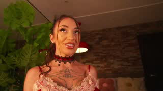 erikabee about 8 minutes into her 8 Oct show