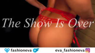 eva_fashionista about 44 minutes into her 24 Oct show