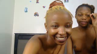 fairy_pearl about 11 minutes into her 24 Oct show