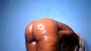 fine_ass24 about 6 minutes into her 27 Oct show