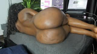 freaky_bad_girl about 19 minutes into her 28 Oct show