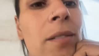 girl_docinho about 2 minutes into their 22 Oct show