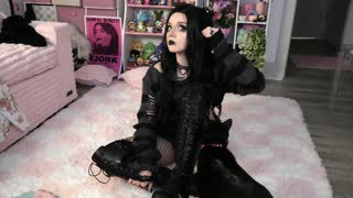 goldengoddessxxx about 2 minutes into her 5 Oct show