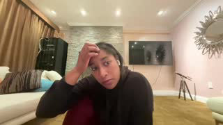 gyalxoxo about 1 minute into her 22 Oct show