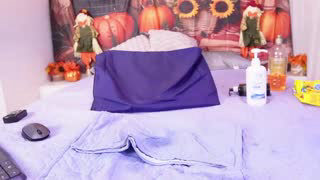 hazel_kataleya about 30 minutes into her 23 Oct show