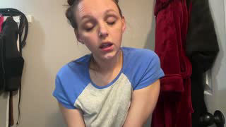 hi_cut_cutie about 1 minute into her 16 Oct show