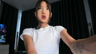 hi_miki about 11 minutes into her 6 Oct show