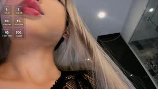 hi_miki about 8 minutes into her 9 Oct show